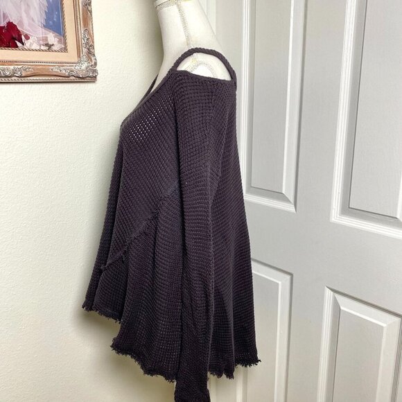 Free People Size Small Charcoal Moonshine Cold Shoulder V-Neck Sweater - Picture 5 of 11